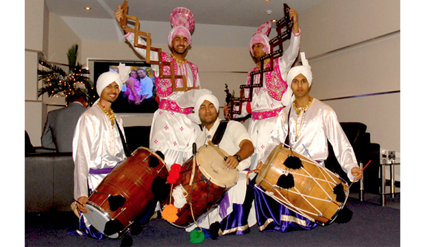 2L DJs & Dhol Division - Asian Wedding DJs, Entertainment, Dhol Players and Bhangra/BollywoodDancers